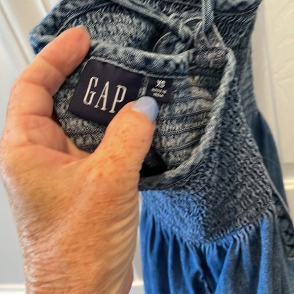 Gap.  Jean dress. Size xs - Picture 4 of 4
